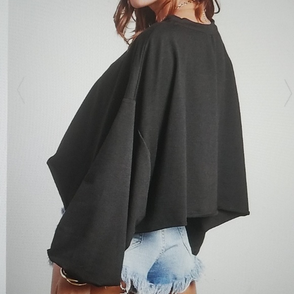 Oversized Cropped Sweatshirt - Picture 6 of 6
